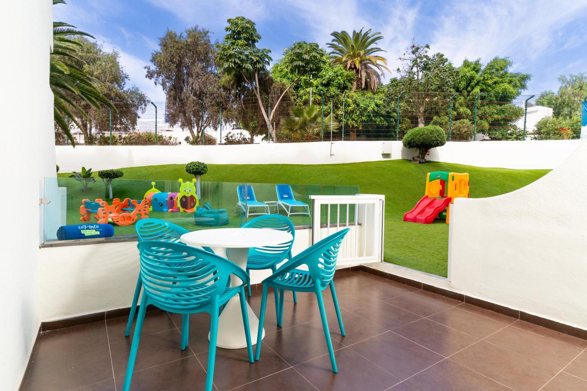 Hovima La Pinta Beachfront Family Hotel Costa Adeje  Exterior photo