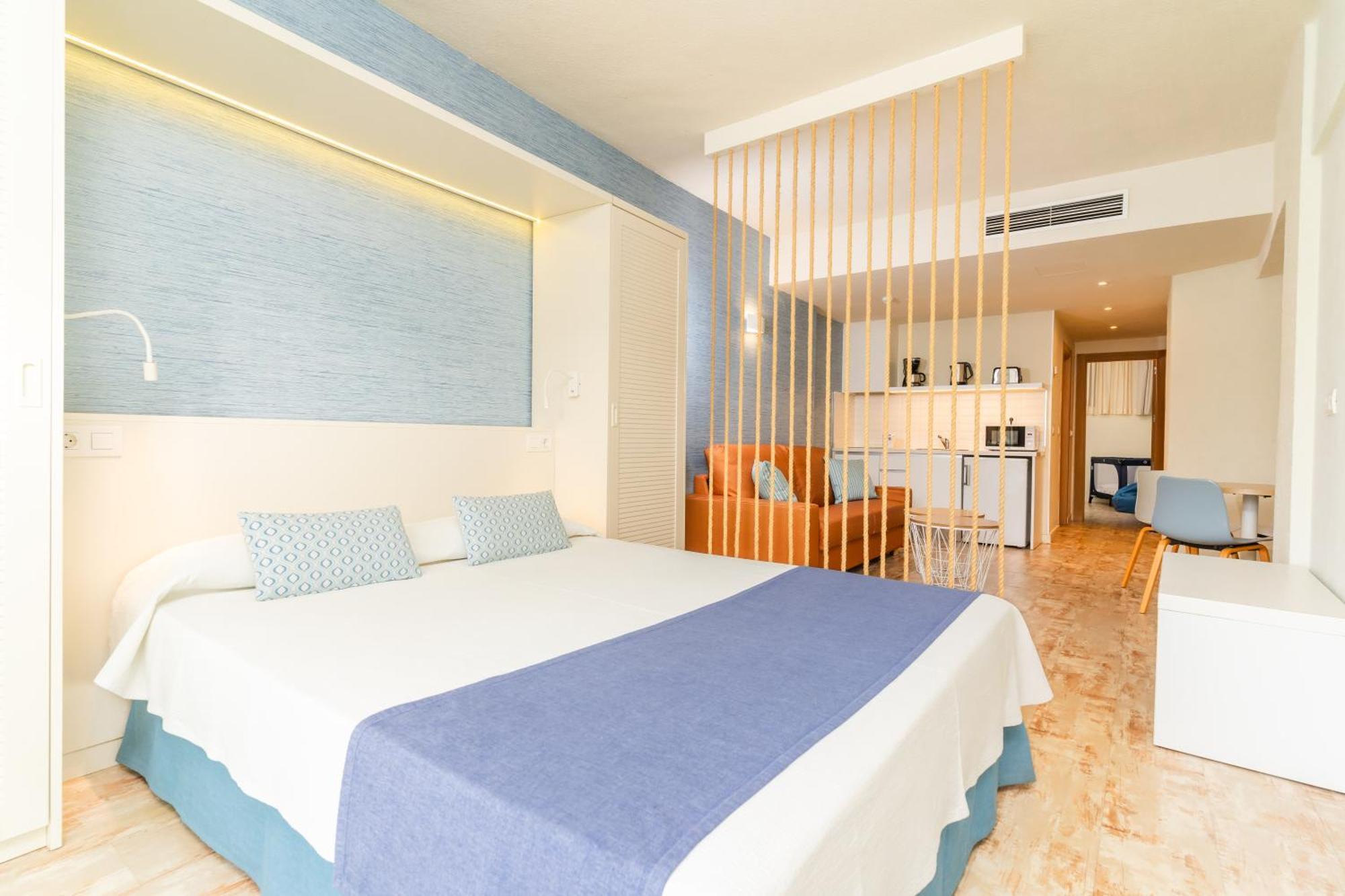 Hovima La Pinta Beachfront Family Hotel Costa Adeje  Exterior photo